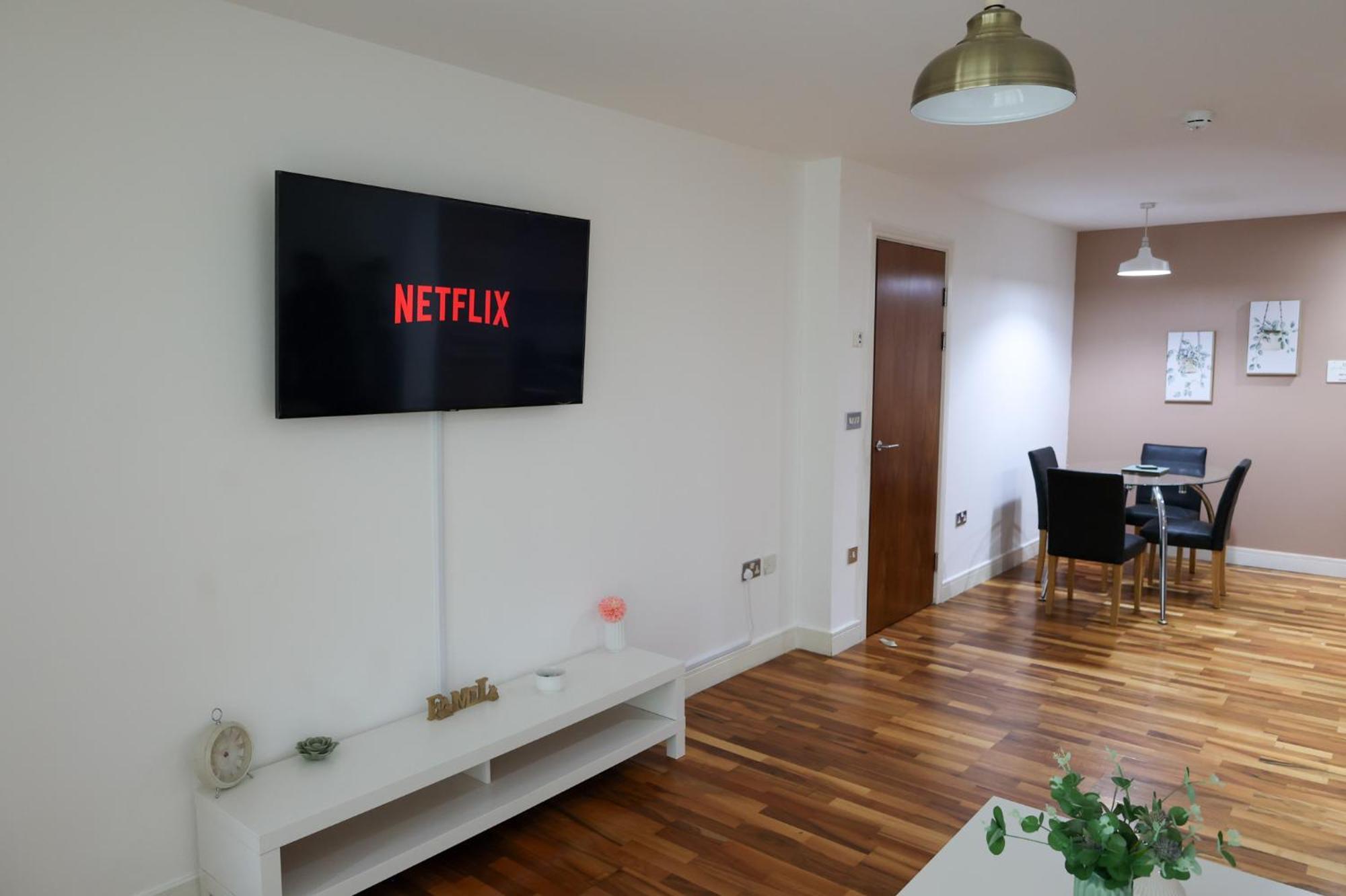 Centrally Located 1Br Apt Near Edg Cricket, University Of Bham, Priory Hospital & Cannon Hill Park เบอร์มิงแฮม ภายนอก รูปภาพ