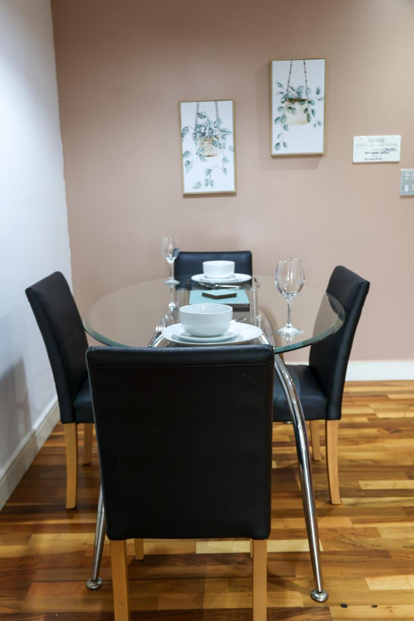 Centrally Located 1Br Apt Near Edg Cricket, University Of Bham, Priory Hospital & Cannon Hill Park เบอร์มิงแฮม ภายนอก รูปภาพ